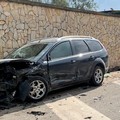 Brutto incidente su via Castel del Monte ad Andria tra due auto ed un furgone