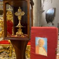 Ad Andria la reliquia del Papa buono, Giovanni Paolo II accolta dalla Sindaca Bruno