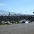 Un divano in campagna, individuato l'autore dell'abbandono