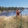 Vasto incendio alla contrada Borduito, nei pressi dell’Istituto Lotti