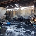 Incendio in un'autorimessa in via Ospedaletto: tempestivo l'intervento dei Vigili del Fuoco