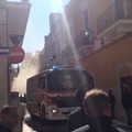 Incendio in un'abitazione di via Cairoli: diversi danni ma nessun ferito