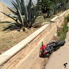 ​Incidente sull'Andria-Trani: moto contro camion. Un ferito