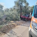 Auto si ribalta: in codice rosso al Bonomo di Andria una giovane donna