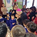 Visita pastorale del Vescovo Mansi alla scuola  "Oberdan "