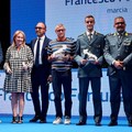 Orgoglio pugliese: il marciatore Fortunato premiato a Bari dal Sindaco Bruno e dall'assessore allo sport Piemontese
