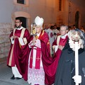 La Sacra Spina accompagnata da un lungo corteo di fedeli, dalla parrocchia di Gesù Crocifisso alla Cattedrale