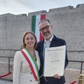 Al Preside Paolo Farina  l'onorificenza di Ufficiale all'OMRI
