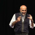 Paolo Pileri presenta ad Andria “Dalla parte del suolo. L'ecosistema invisibile”