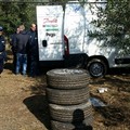 Recuperati furgone e scocche di auto rubate