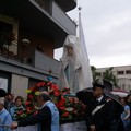 Processione Madonna dell'Altomare: un fiume di fedeli nonostante la pioggia