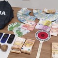 Sessantenne trovato con cocaina 30mila euro in contanti: è accaduto ad Andria