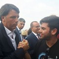 Un selfie con Matteo, la 5^ A del Nuzzi faccia a faccia con il segretario del Pd