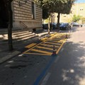 Scuole sicure, strisce gialle davanti all'istituto "Oberdan "