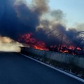 Tir avvolto dalle fiamme sulla SS16 bis, forti ritardi nella circolazione