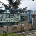 Il personale ATA delle scuole Carella, Verdi e Cafaro sciopera contro l'obbligo vaccinale