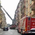 Spettacolare intervento dei Vigili del fuoco in viale Venezia Giulia