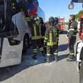 Trenta bambini coinvolti in un tamponamento di un bus sulla Canosa Barletta