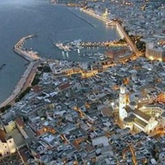 Comune di Bari: concorsi per 21 figure professionali