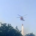 Incendi boschivi, accordo tra Regione Puglia e Ministero. Bruno: “Sei squadre in più per i vigili del fuoco”
