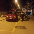 Paura in via Martiri di Belfiore per una fuga di gas da un'autovettura in transito