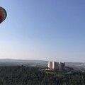 Giro in mongolfiera per ammirare la bellezza storica del Castel del Monte