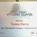 L'artista andriese Tonino Porro riceve il prestigioso  "Premio Vittorio Sgarbi "