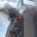 Incendio al centro di Andria: fiamme in via Taranto, non ci sono feriti