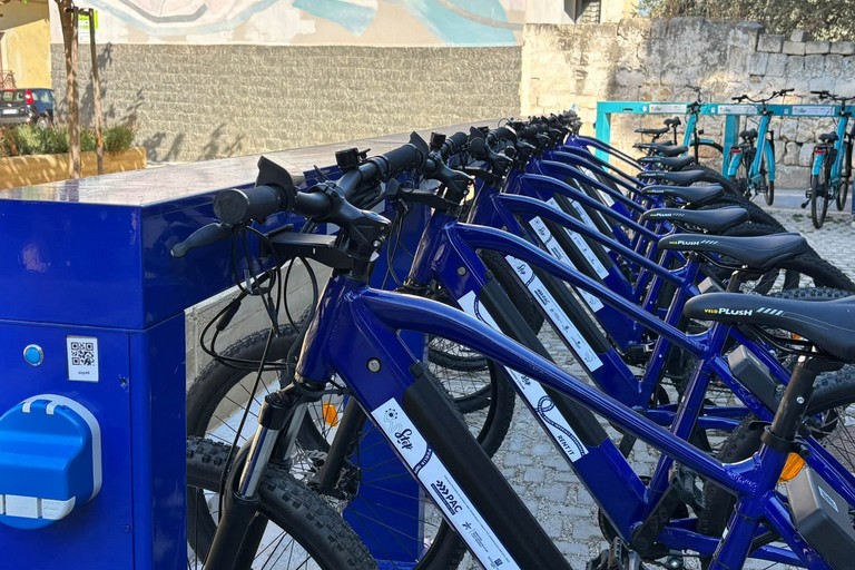 Presentato nella ciclostazione di via Barletta il nuovo bike sharing