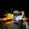 Tir bulgaro finisce contro il guard rail: tangenziale bloccata per alcune ore