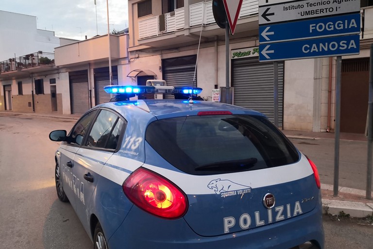 Volante della Polizia di Stato