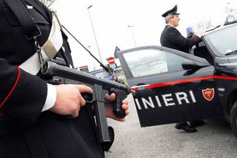 Carabinieri posto di blocco