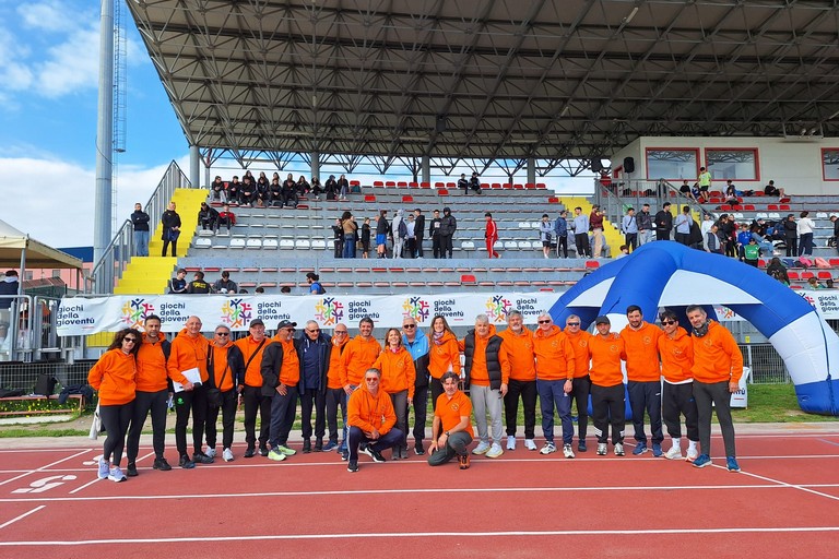 Il Polo Tecnico Liceale “Ettore Carafa” domina ai Giochi della Gioventù: 13 podi nelle finali provinciali di atletica