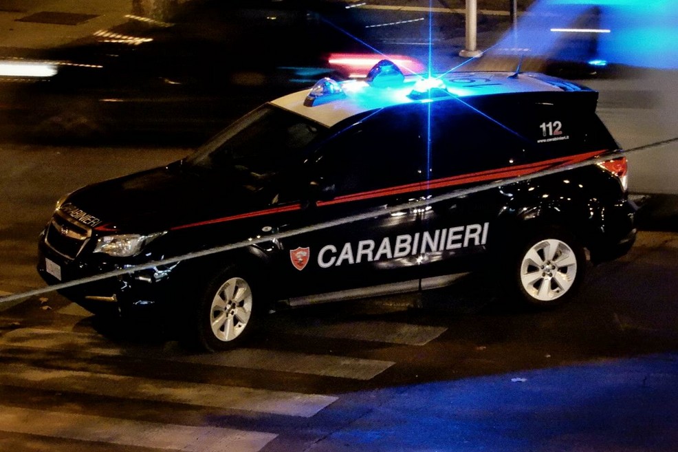 Gazzella nucleo radiomobile carabinieri