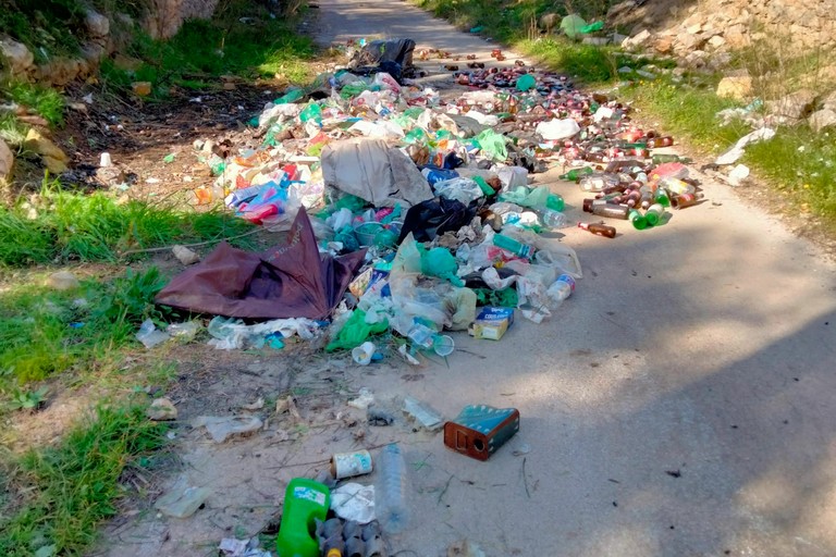 comune avvia raccolta rifiuti discariche sparse