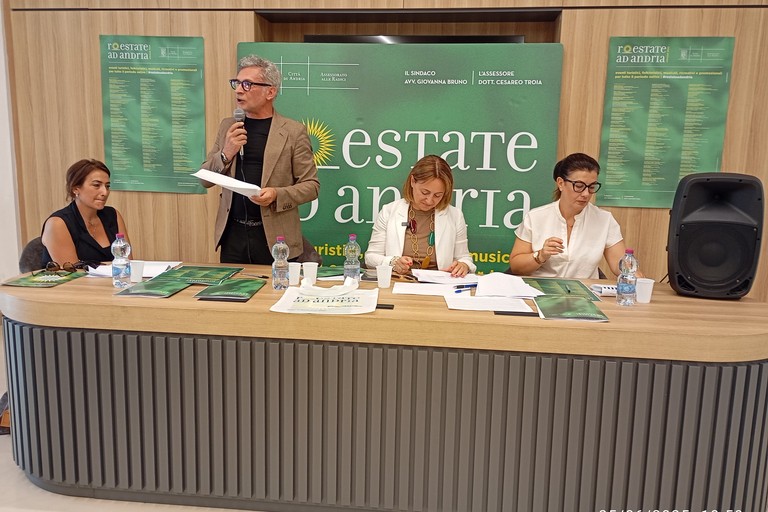 Conferenza stampa estate
