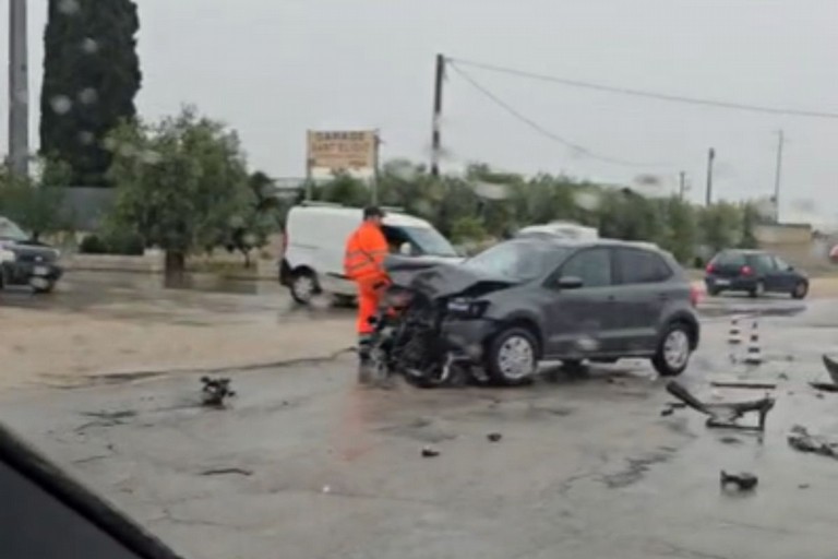 Incidente sulla SP2 tra Canosa e Andria: due auto coinvolte
