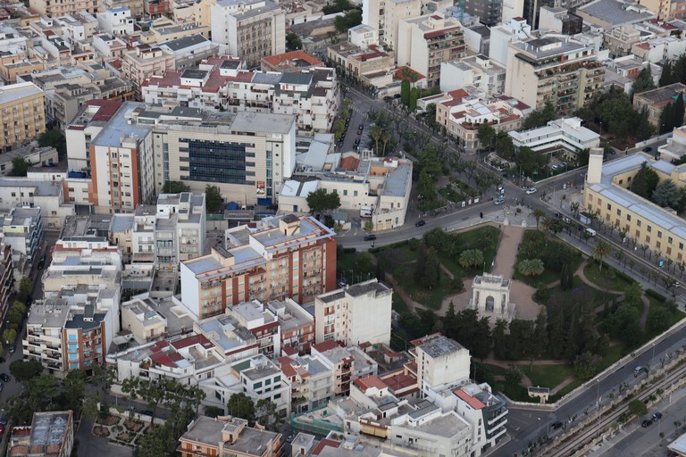 Foto di Andria dall'alto dell'ospedale e del Monumento ai Caduti