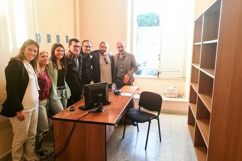 Imprenditore andriese dona mobili alle associazioni biscegliesi
