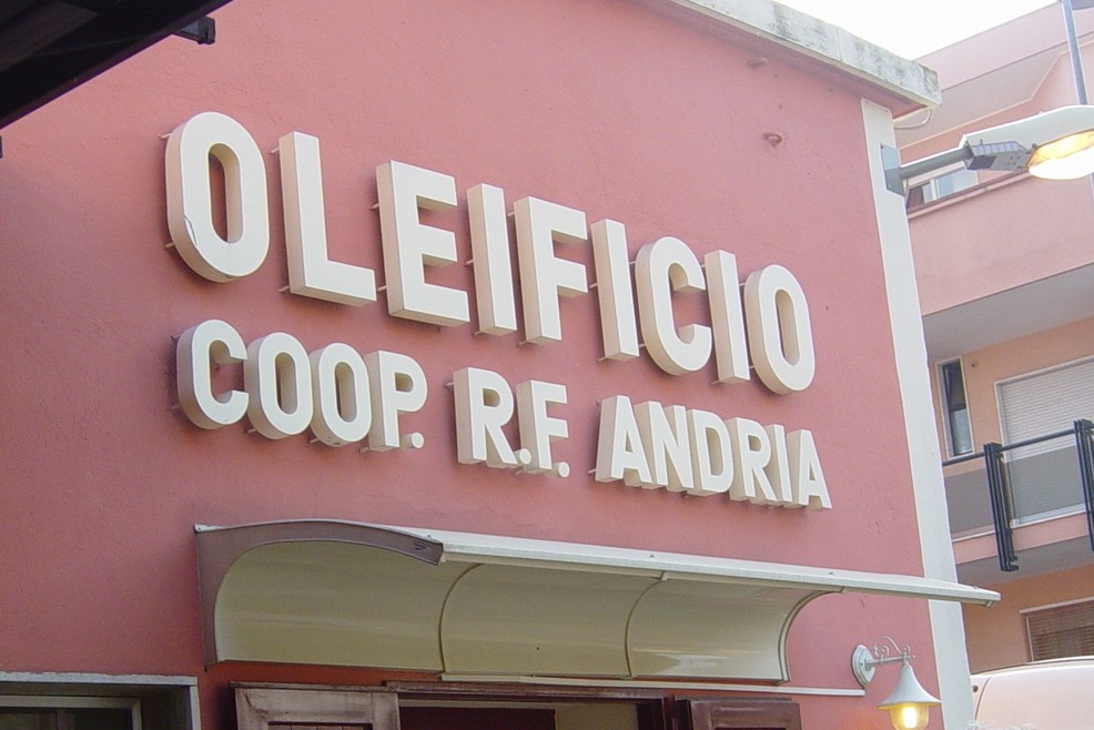 Oleificio Riforma Fondiaria I Tre Campanili