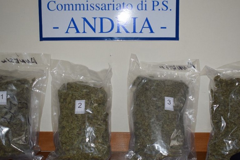 arrestato ad Andria dalla Polizia di Stato con circa kg 4 e mezzo di marjuana