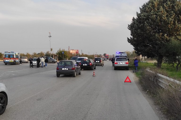 incidente stradale sulla strada tangenziale