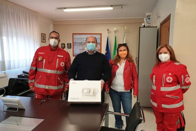 Croce Rossa Italiana dona ventilatore polmonare all'Aslbt