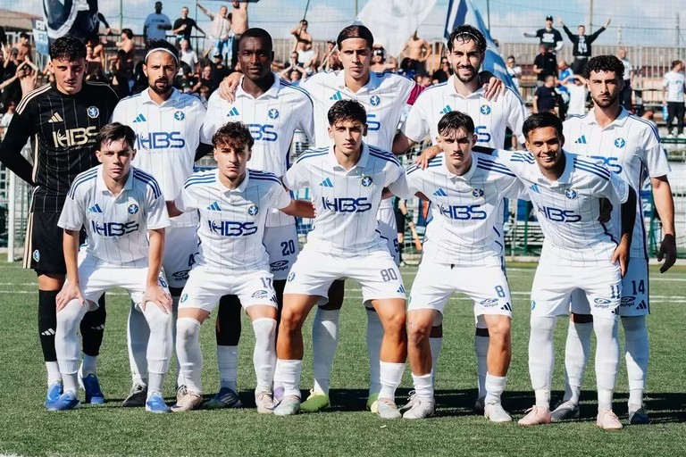 Tolomello-gol. Una grande Fidelis Andria sbanca Aversa.