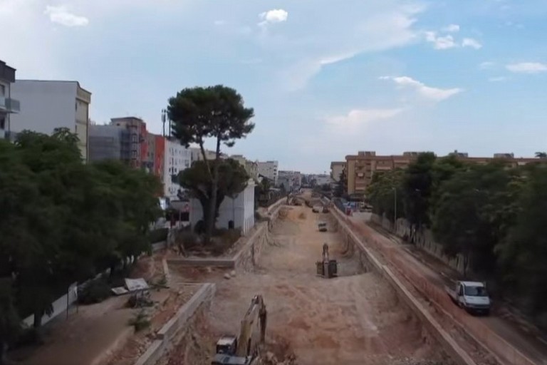 lavori di interramento ferroviario