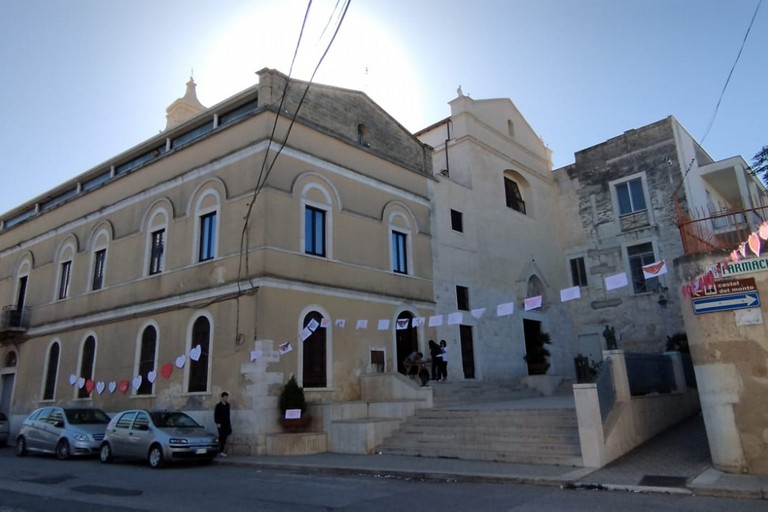 Il quartiere di Santa Maria Vetere in festa per la “Corsa dei Santi”