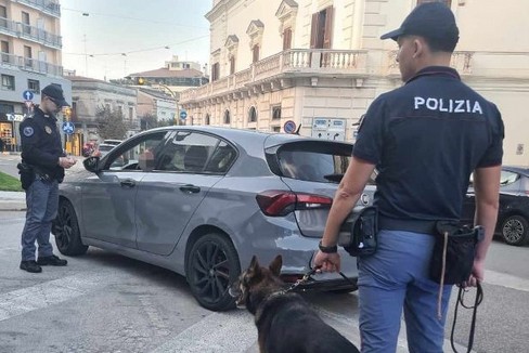 controlli della Polizia di Stato