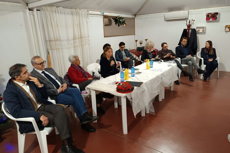 Giunta quartiere. <span>Foto Antonio D'Oria</span>