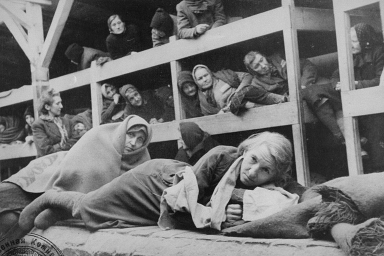 donne ad Auschwitz
