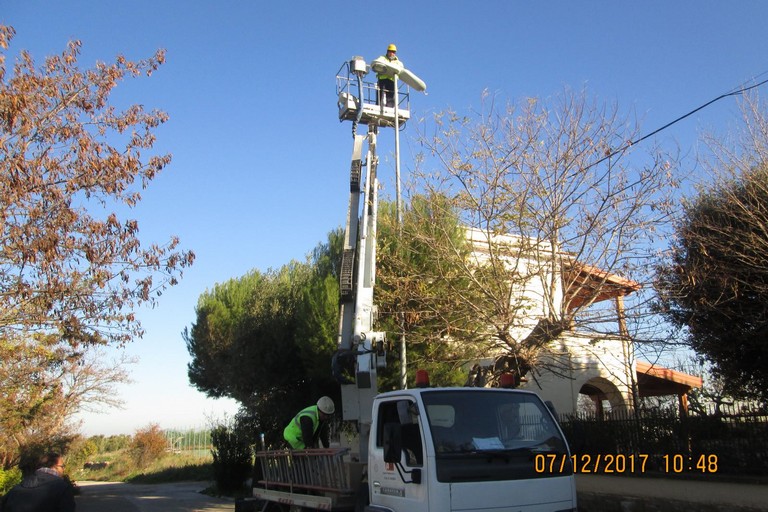 sostituzione lampade pubblica illuminazione